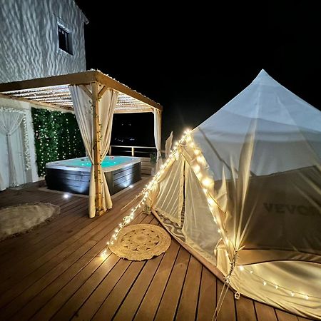 Love Room Tente Lodge Spa Mfg Chez C&C, Exclusivement Reservee Aux Adultes カンタロン エクステリア 写真
