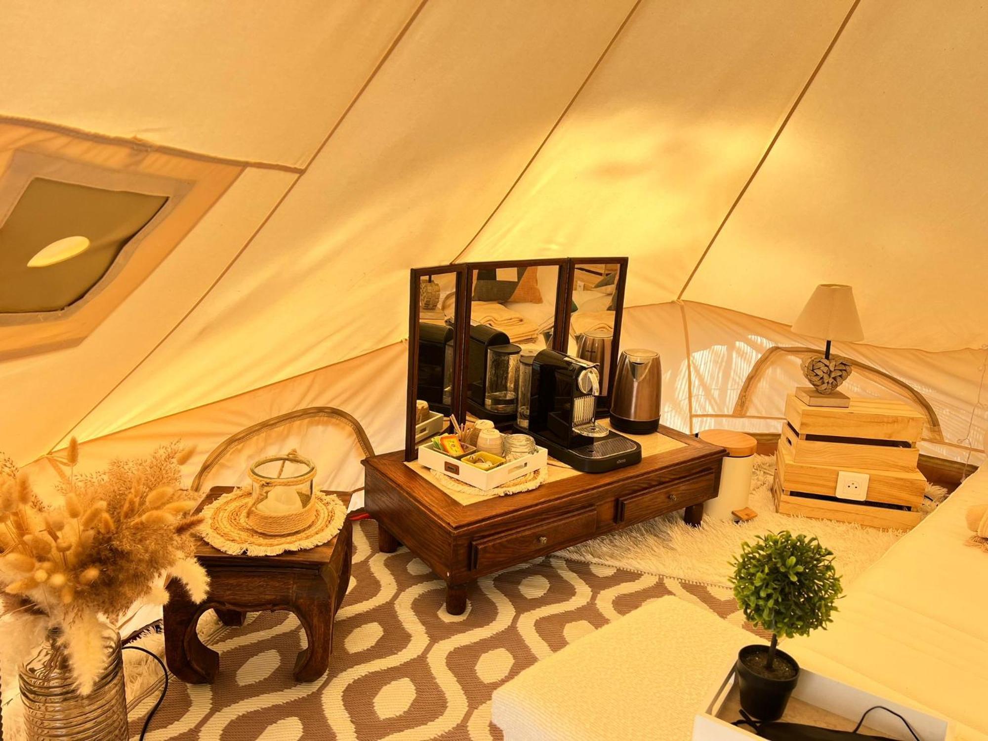 Love Room Tente Lodge Spa Mfg Chez C&C, Exclusivement Reservee Aux Adultes カンタロン エクステリア 写真