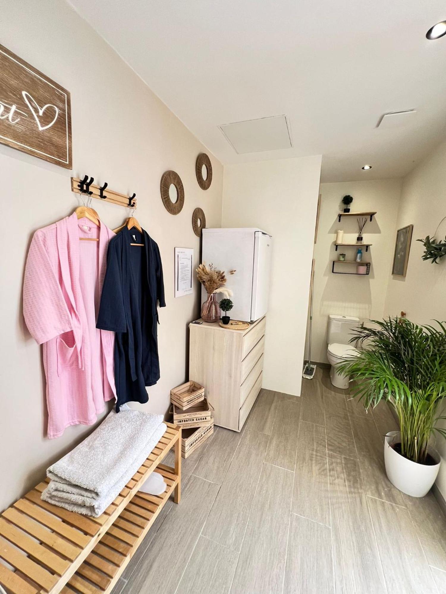 Love Room Tente Lodge Spa Mfg Chez C&C, Exclusivement Reservee Aux Adultes カンタロン エクステリア 写真