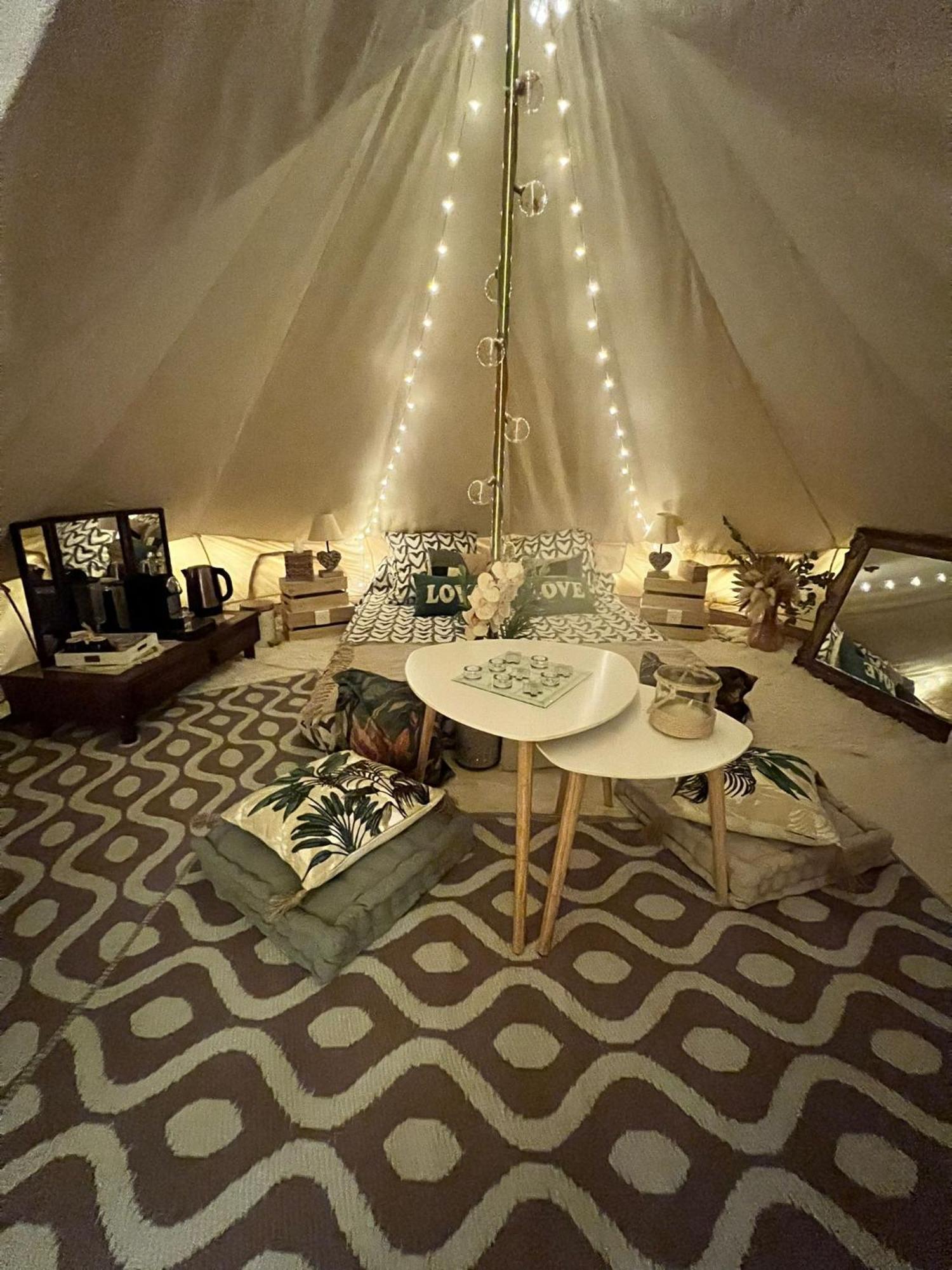 Love Room Tente Lodge Spa Mfg Chez C&C, Exclusivement Reservee Aux Adultes カンタロン エクステリア 写真